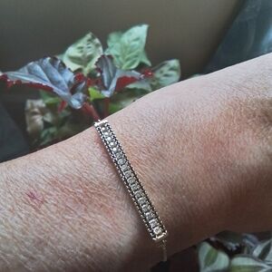 Pretty Bird Gold Bar Bracelet